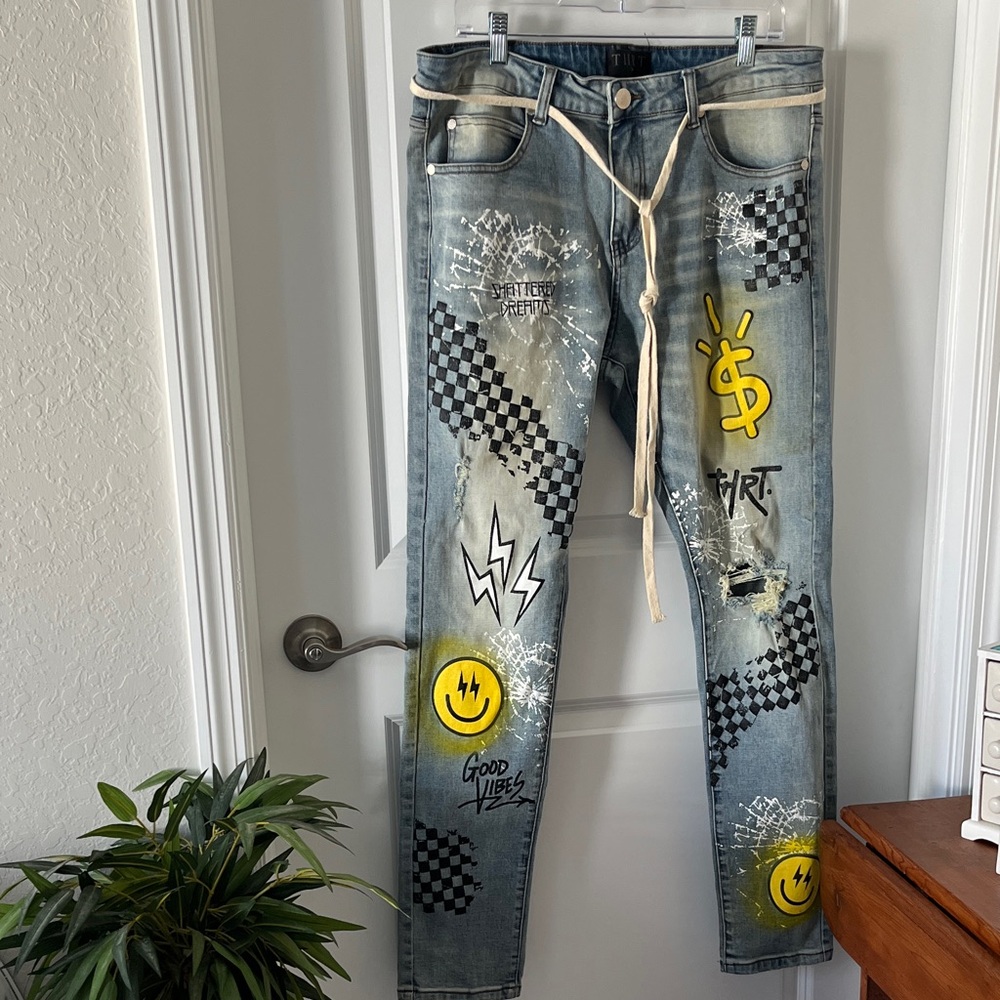 THRT Stylish Graphic Jeans Awesome Graphics RARE